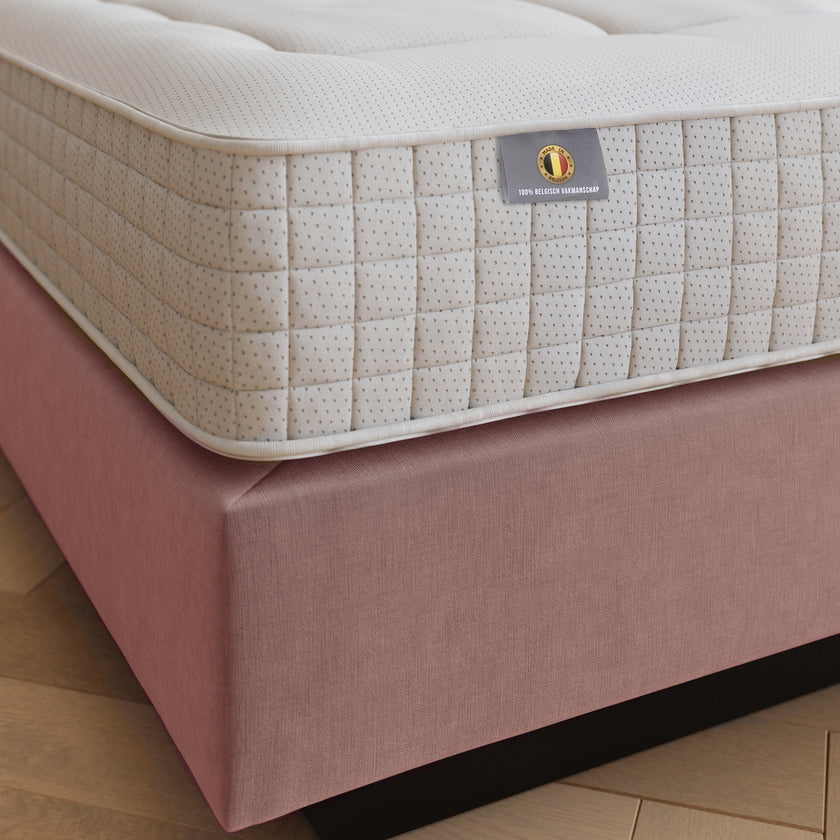 Efteling Grand Hotel Signature Bed – Vintage Rose