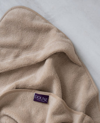 Baby Bath Cape Latte + Washcloths Latte Baby Bath Cape Latte + Washcloths Latte