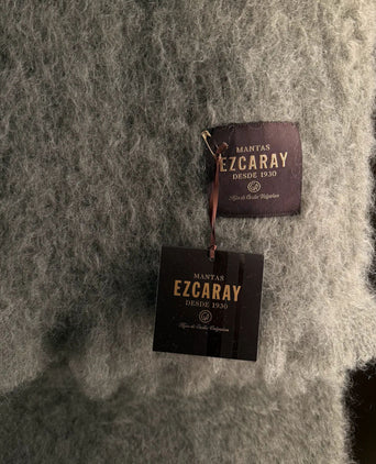 Mantas Ezcaray Throw 260×240 cm - Olive
