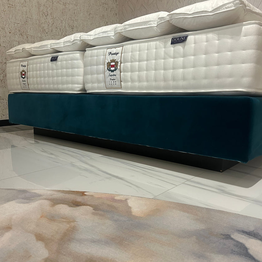 Otello Hotel Bed with Prestige Mattresses & Prestige Featherbed | 200×200 cm | Outlet