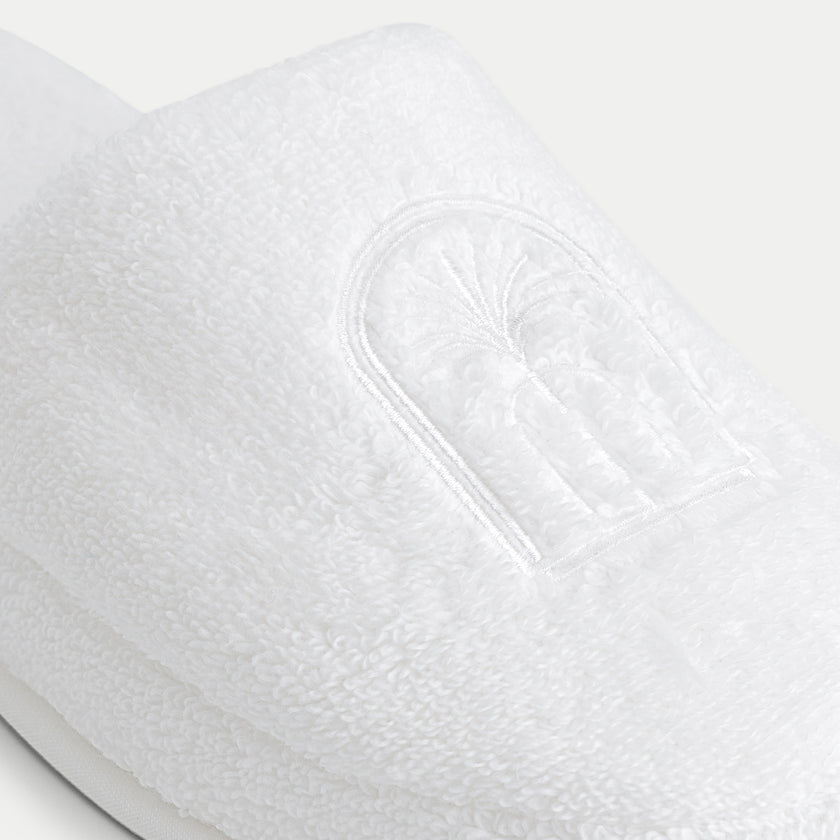 Bathrobe and slippers gift set | White