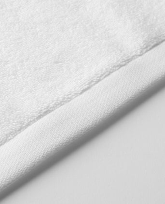 2x Guest Towels White + Marie-Stella-Maris Hand Wash & Hand Lotion Lemon Notes